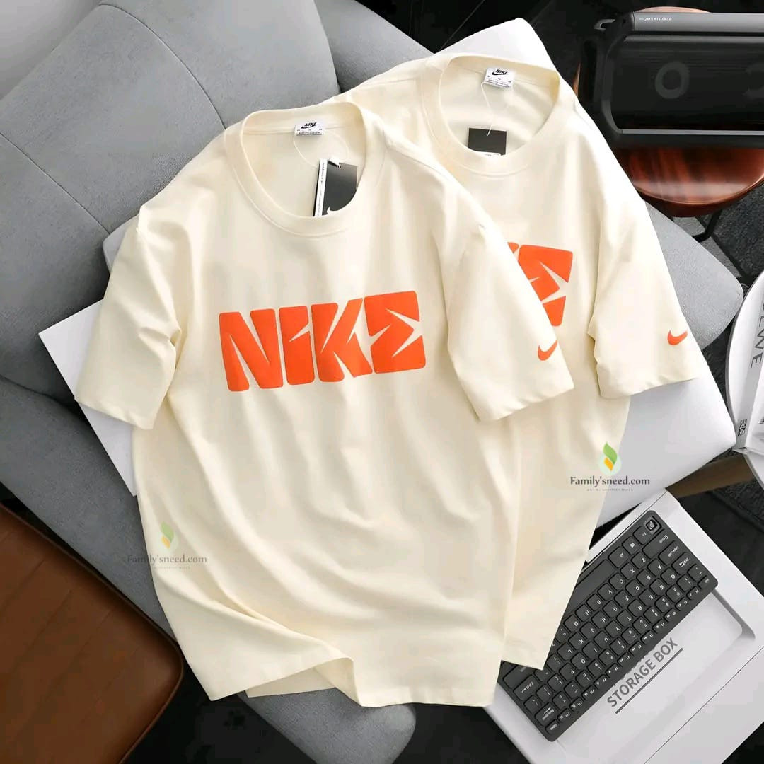Drop shoulder t-shirt.
